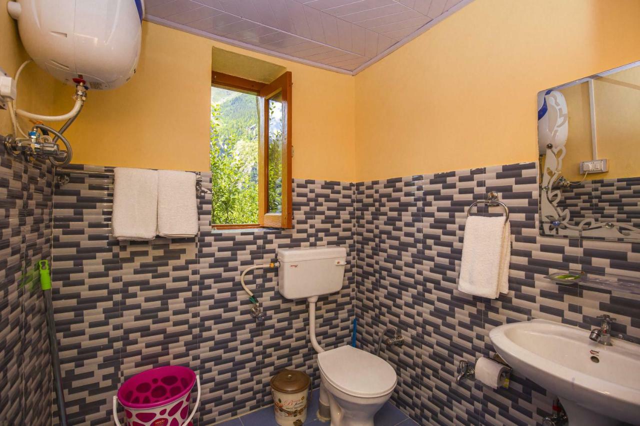 Zostel Homes Rakchham Saturang Экстерьер фото